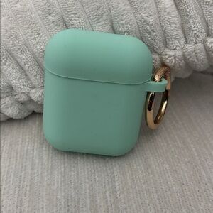 Silicone teal airpods case